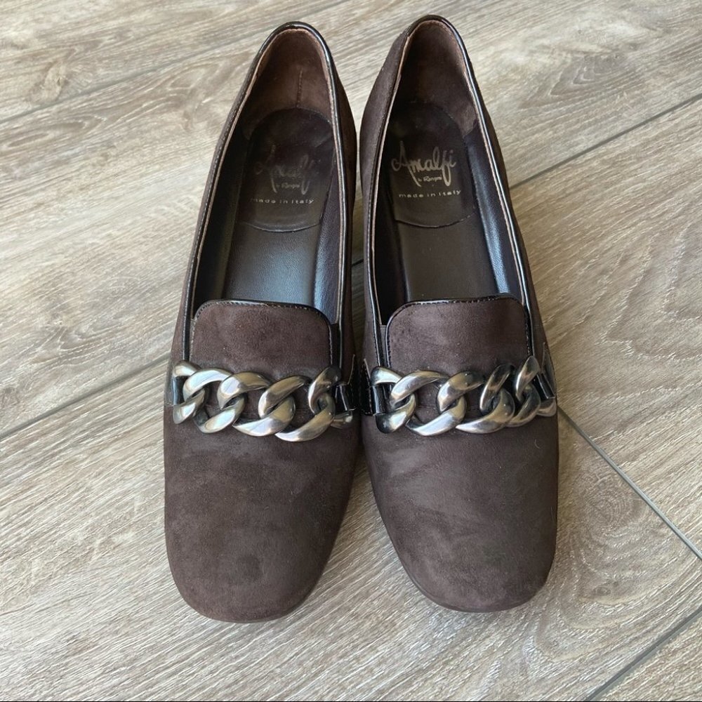 AMALFI  BY RANGONI Serge Chain Suede Loafer Pump - Picture 9 of 11